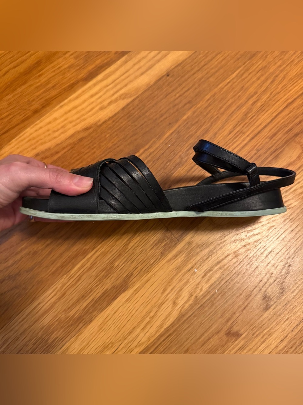 Camper Black Leather Strappy Flat Sandals with Mint Sole - Picture 11 of 11